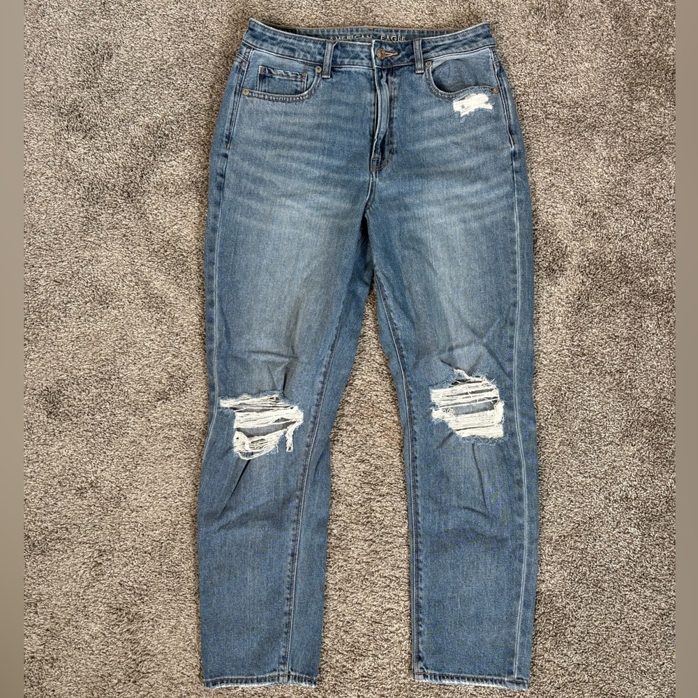 American Eagle Straight Mom Jean 8R Blue Distressed Comfort Stretch High Rise